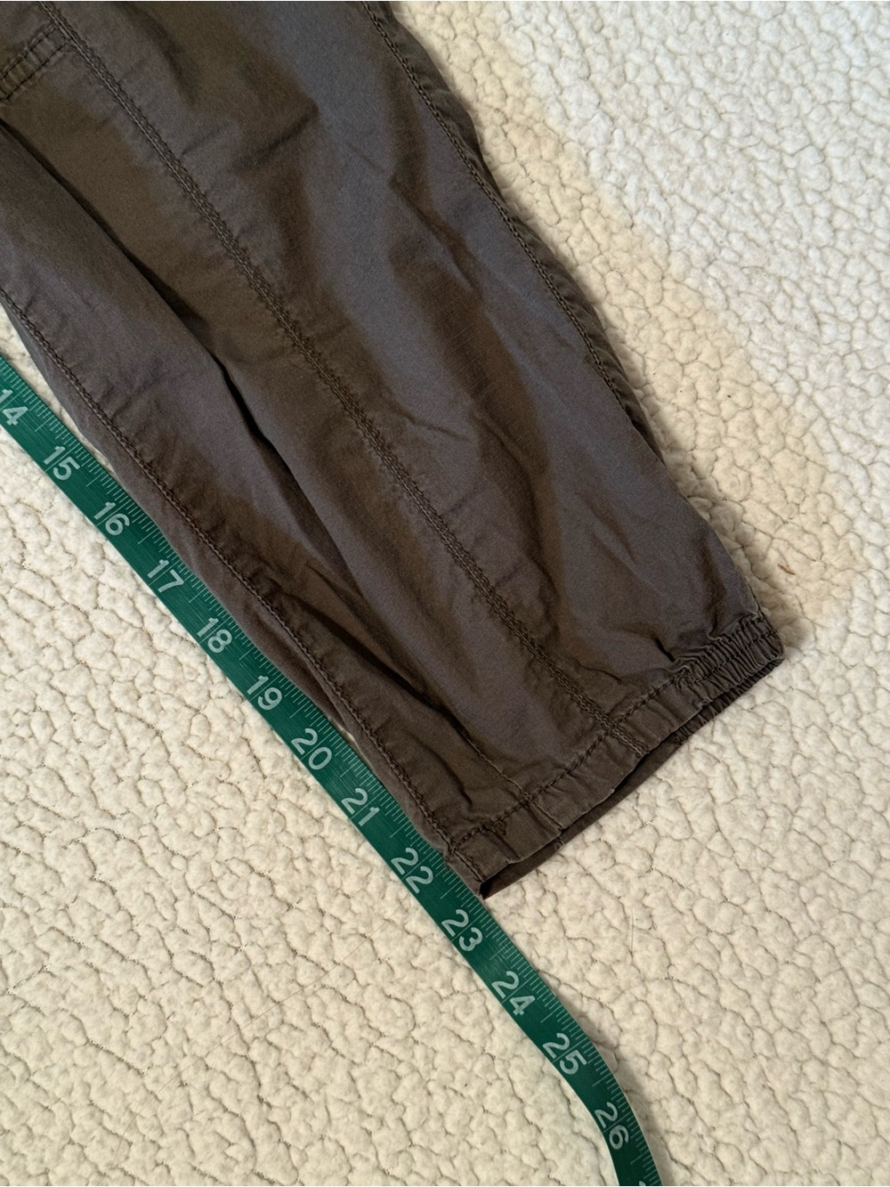 LOFT Cargo Capri pants 6P Brown - Picture 4 of 5